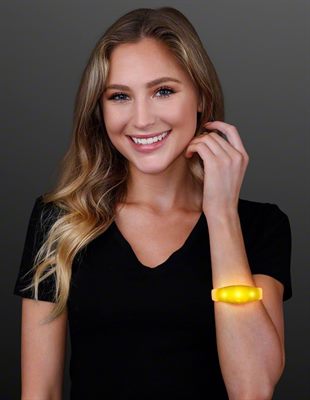 Steady Illumination Illuminate Yellow LED Stretch Bracelet