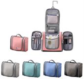 Passage Large Capacity Hanging Toiletry Bag