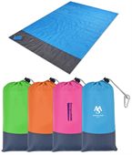 Petro Large Pouch Picnic Blanket